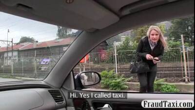 Hot blonde gets tricked by a taxi driver - sunporno.com