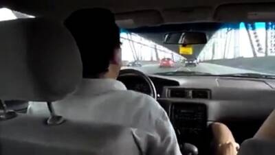 sucking a cock in taxi - nvdvid.com