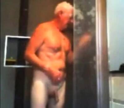 grandpa shower - nvdvid.com