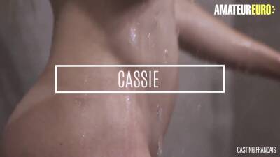 Canadian Curious Babe Cassie Cloutier Try Sex On Camera - sexu.com