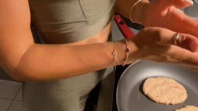 My Stepbrother Fucked My Tight Pussy While Cooking - hclips.com