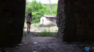 Lolly Pop is masturbating and getting orgasm in the abandoned place - sunporno.com