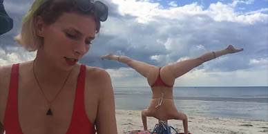Twitch Thots At The Beach - hclips.com