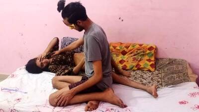Indian Couple In Their Love Time Sucking and Fucking - icpvid.com - India