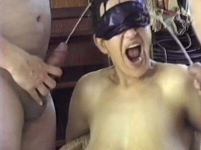 Blindfolded Wife Pisses With Friends - upornia.com