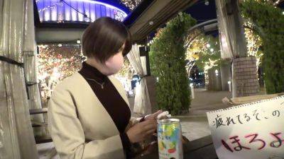 0001832_デカパイの日本人女性が素人ナンパのパコハメ - txxx.com - Japan