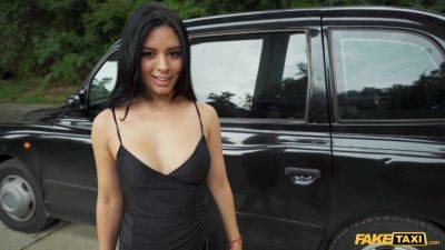 Danielaortiz gets a rough public dicking in fake taxi with her big tits bouncing - sexu.com