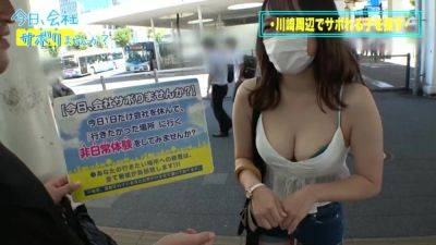 0002097_デカパイのニホンの女性が潮ふきするガン突き素人ナンパおセッセ - hclips.com - Japan