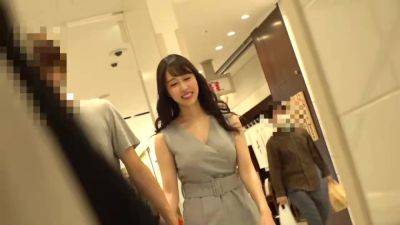 0002704_巨乳のニホンの女性が盗撮されるズコパコ販促MGS１９分 - hclips.com - Japan