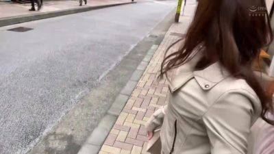 0001490_巨乳の日本人女性が大量潮吹きするガン突き痙攣イキセックス - upornia.com - Japan