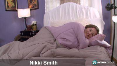 Nikki Smith: Your Curvy Living Doll - hotmovs.com