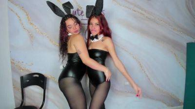 Lesbian bunnies french kiss - hclips.com - France
