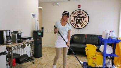 J.Mac - Sophia Leone - Watch Sophia Leone, the new cleaning girl, take a huge load in her mouth! - sexu.com