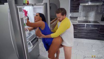 Kyle Mason - Sybil Stallone - Kyle Mason and Sybil Stallone: Playtime during Kitchen Tasks with Big Tits & Big Ass MILF - xxxfiles.com