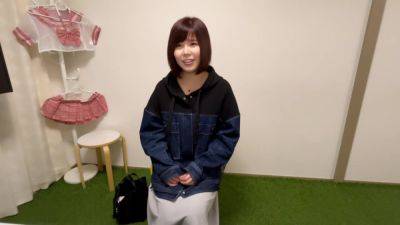 0002134_18歳デカパイの日本の女性がおセッセMGS１９分販促 - upornia.com - Japan
