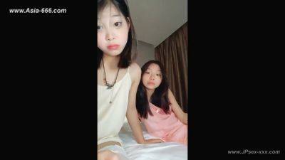 chinese teens live chat with mobile phone.1105 - hotmovs.com - China