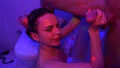 Maryana Rose arranged a depraved aqua disco in the palace after the rally. MP fucked a whore in the shower - xxxfiles.com