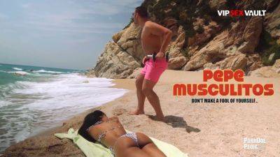 VIP SEX VAULT pounds Noe Milk's pussy in the open air - sexu.com - Portugal