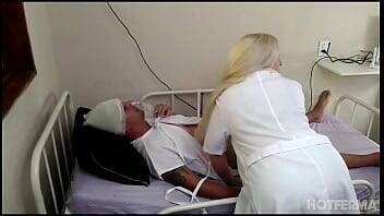 Enfermeira fode com um paciente no hospital das clínicas - xvideos.com