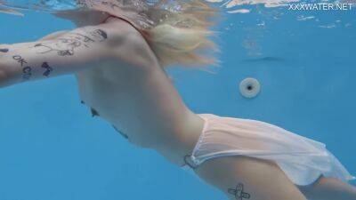 Finnish Hottest Pornstar Mimi Swims Nude In The Pool - hdzog.com - Finland